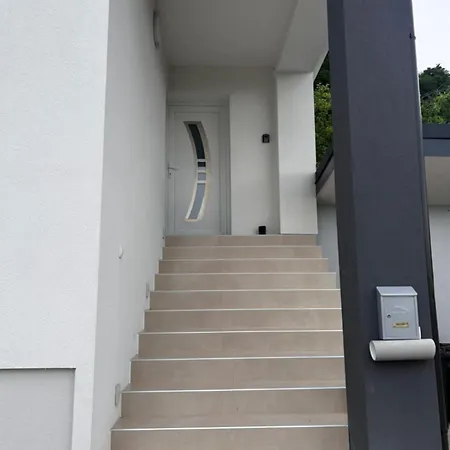Appartement Larisa Apartma
